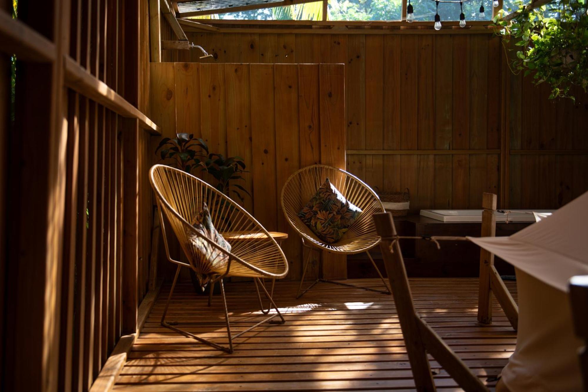 Seren Glamping (Adults Only) Увита Экстерьер фото
