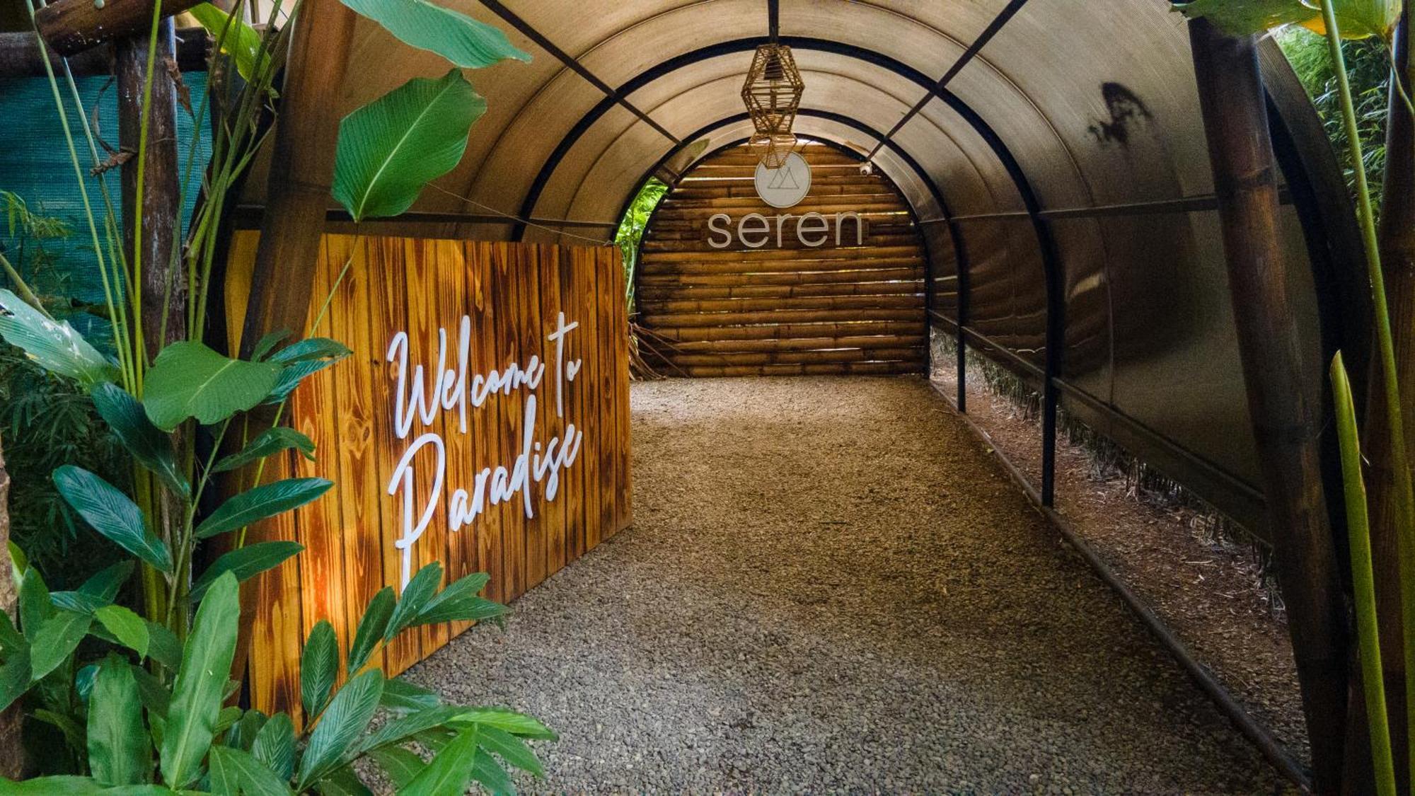 Seren Glamping (Adults Only) Увита Экстерьер фото